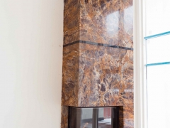 Мраморный камин с угловым стеклом - строительство каминов 3D-sauna.ru