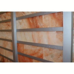Плитка из гималайской соли шлифованная 20x10x2,5 см., с пазом для монтажа