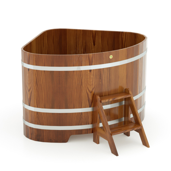 Купель угловая Bentwood из лиственницы 1,31х1,31 h=1,0 (лиственница морёная), Премиум. Фото № 1